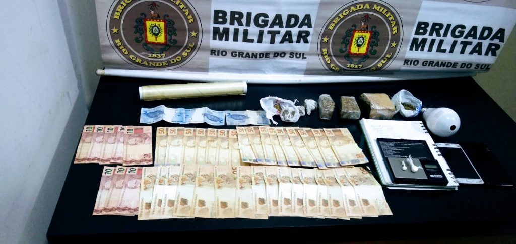 Tático Móvel efetua prisão de indivíduo por tráfico de drogas na São Cristóvão