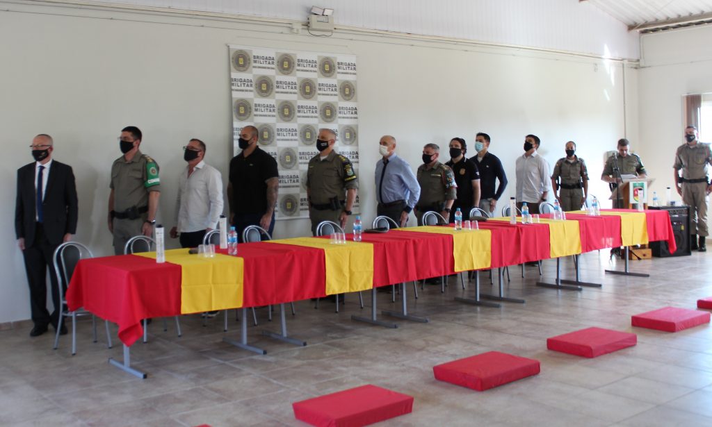 Homenagens são realizadas durante solenidade alusiva aos 91 anos do 3° RPMon