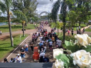 Mesmo sem Romaria, Santuário recebeu diversos fiéis no Dia de Nossa Senhora Aparecida