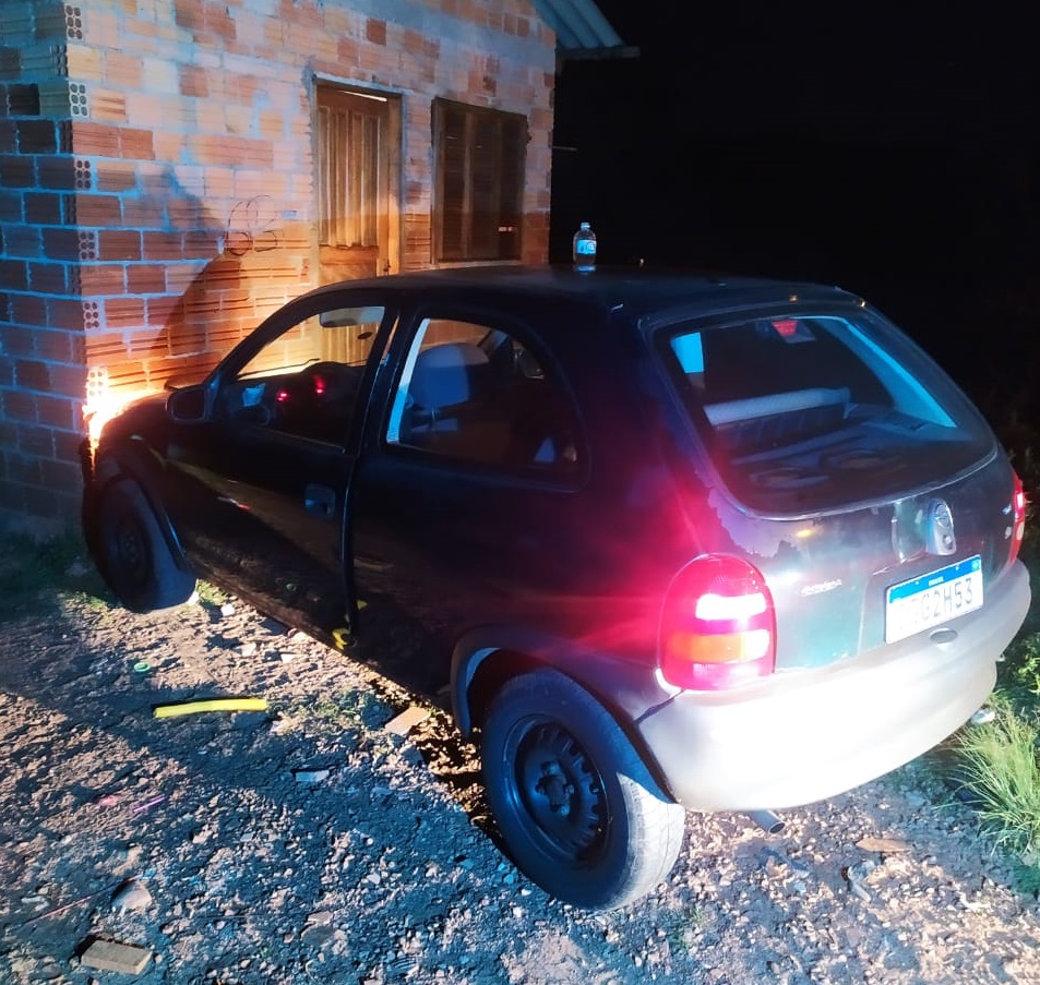 Mulher é presa em flagrante por furto de veículo em Passo Fundo
