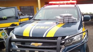 Passo-fundense é preso pela PRF com 14 quilos de cocaína em Vacaria