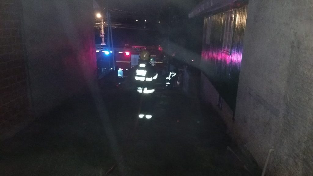 Incêndio na Rua Das Chácaras mobiliza equipes do Corpo de Bombeiros Militar