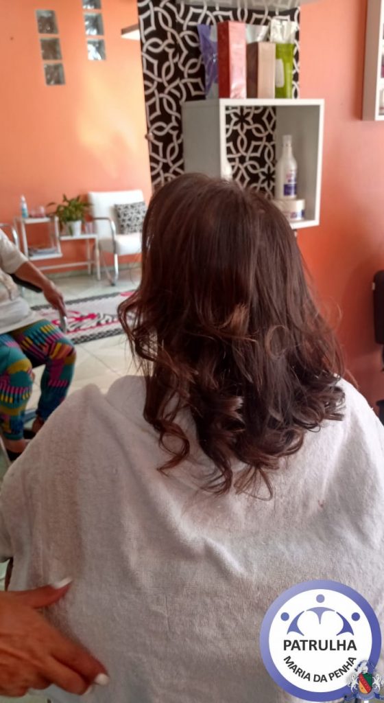 Patrulha Maria da Penha proporciona um dia especial para algumas mulheres em Passo Fundo