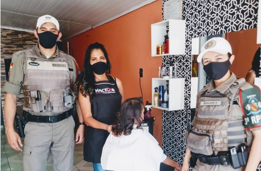 Patrulha Maria da Penha proporciona um dia especial para algumas mulheres em Passo Fundo
