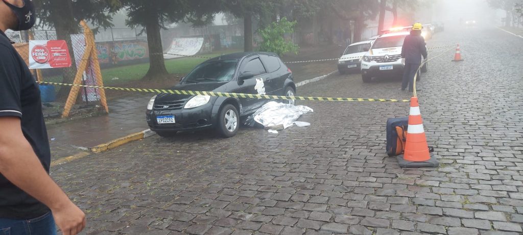 Criminoso morre em confronto com a BM após assalto a loja de armas em Farroupilha