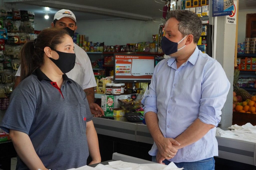 Prefeito Pedro realiza série de reuniões nos bairros para ouvir a comunidade