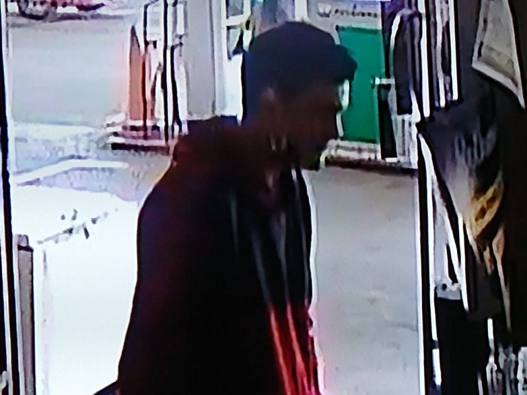 Ladrão assalta posto de combustível na Petrópolis em Passo Fundo