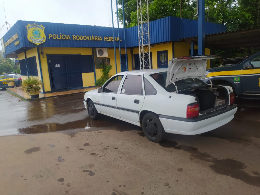 PRF prende homem e recupera veículo que foi furtado em Ronda Alta