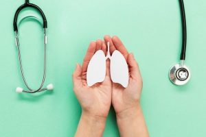 Dia Mundial da Pneumonia: apenas avaliação médica pode definir o tratamento correto