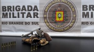 Homem é preso após ir a casa noturna armado em Passo Fundo