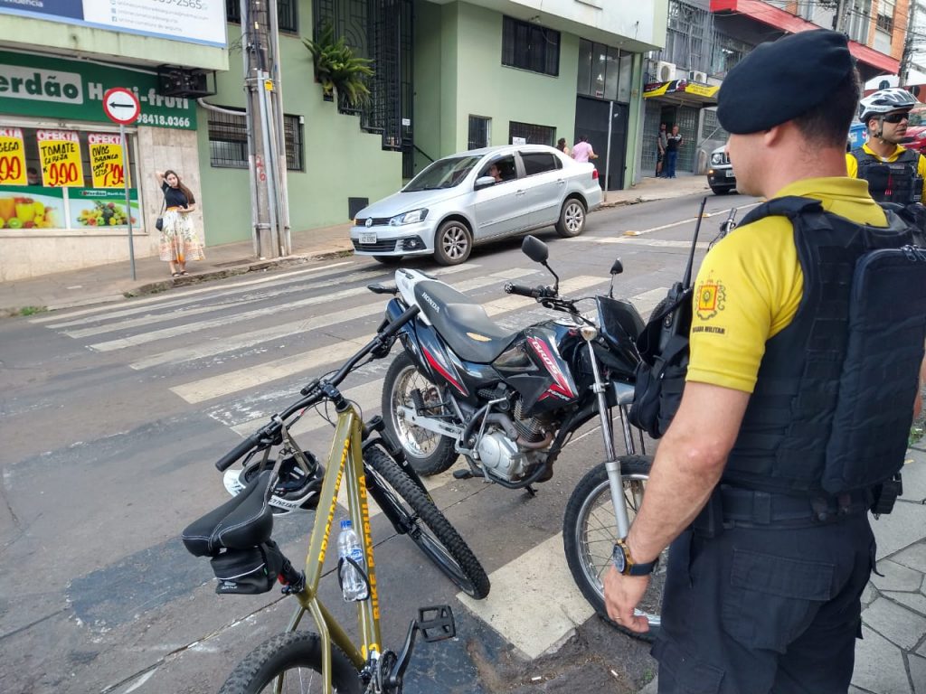 Bike Patrulha recupera motocicleta furtada no Centro de Passo Fundo