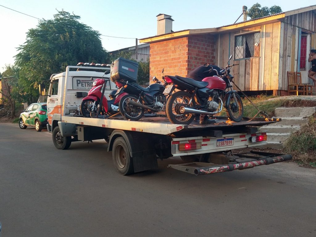 Rocam apreende motocicleta com mais de 56 mil reais em multas, no Valinhos