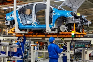 Dificuldades para fabricação de veículos zero km devem continuar em 2022