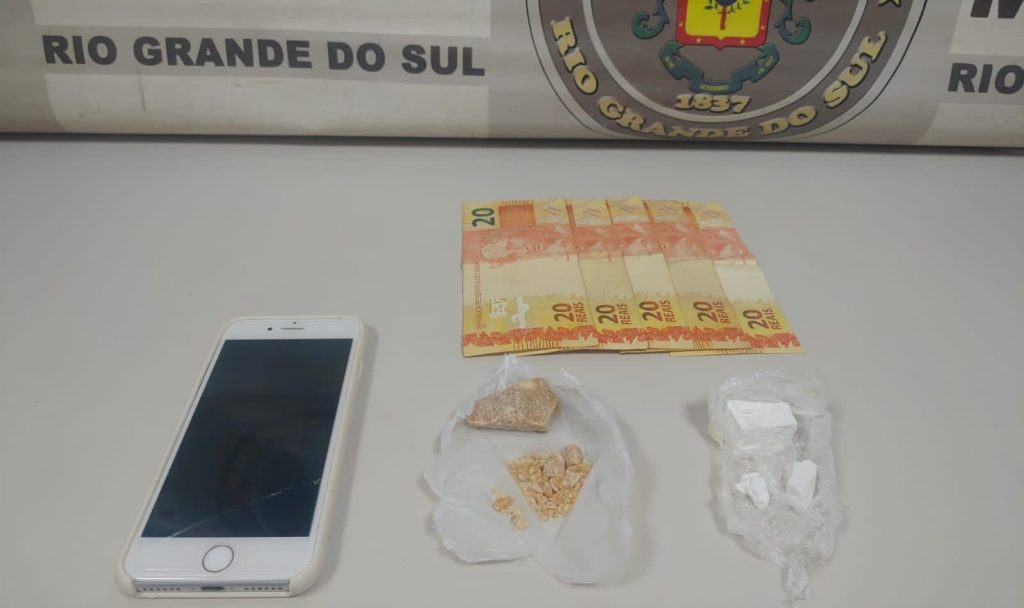 3° BPChoque prende três pessoas em Marau