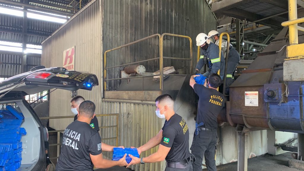 Polícia Federal incinera mais de uma tonelada de drogas em Passo Fundo