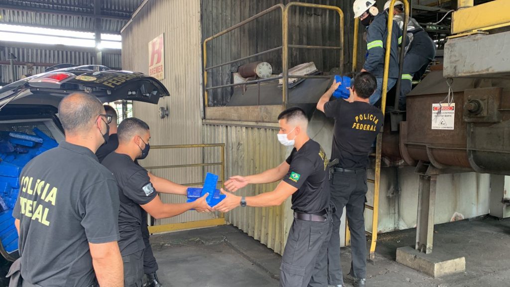 Polícia Federal incinera mais de uma tonelada de drogas em Passo Fundo