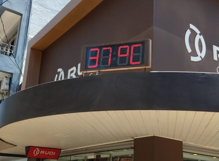 Mesmo com previsão de chuva, altas temperaturas devem seguir até domingo em Passo Fundo