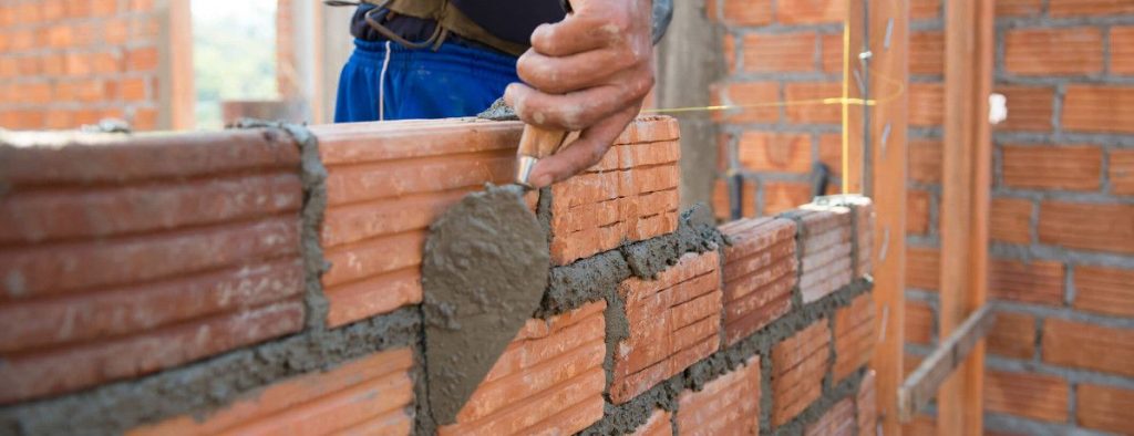Preço de construção da casa própria está elevado e alternativa são imóveis prontos ou na planta
