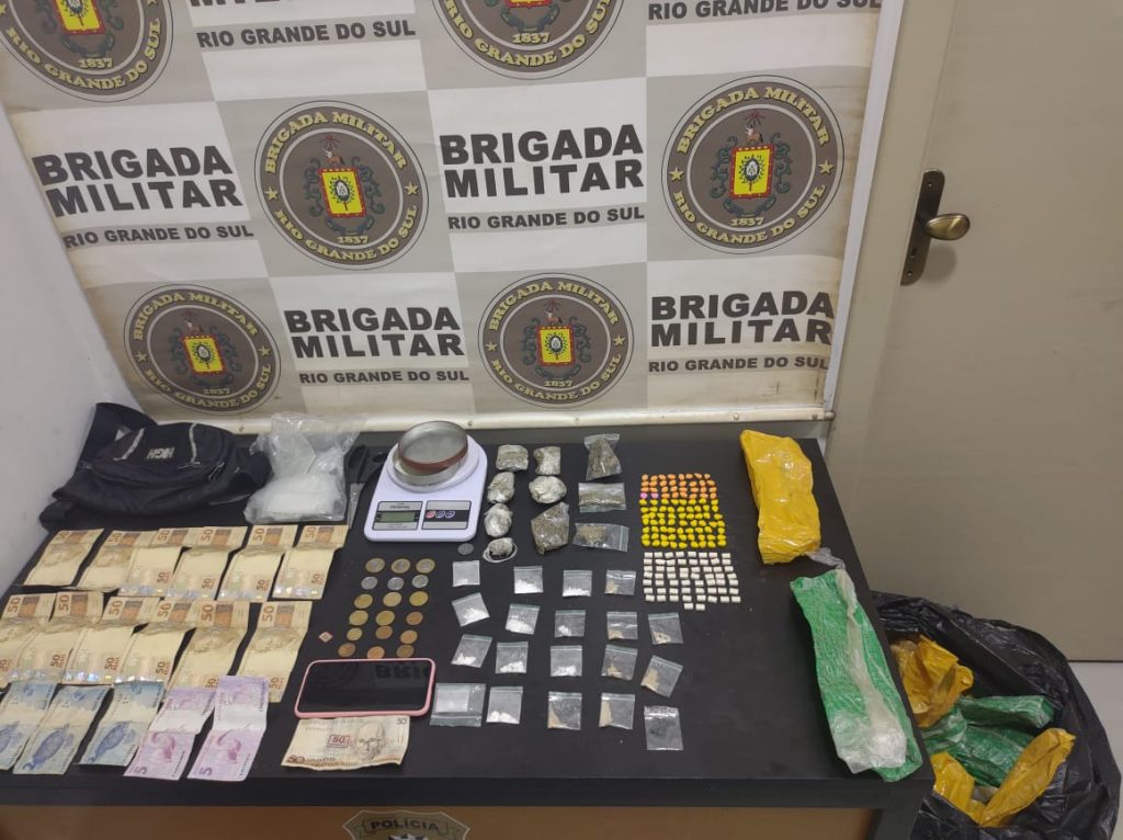 3° BPChoque fecha boca de fumo na Lucas Araújo
