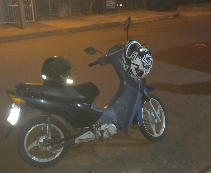 Menores de 11 e 12 anos são apreendidos transitando com motocicleta furtada na Donária