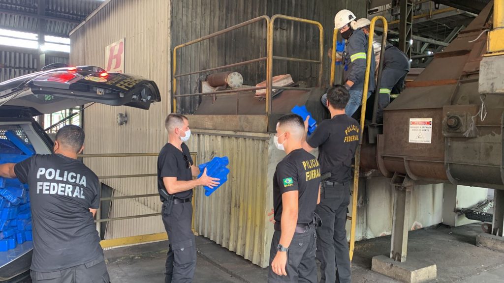 Polícia Federal incinera mais de uma tonelada de drogas em Passo Fundo