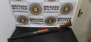 Indivíduo é preso pela BM com espingarda calibre 12 no Bairro Xangri-Lá