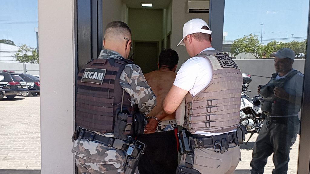 BM prende indivíduo no Valinhos após roubo de loja no Centro de Passo Fundo