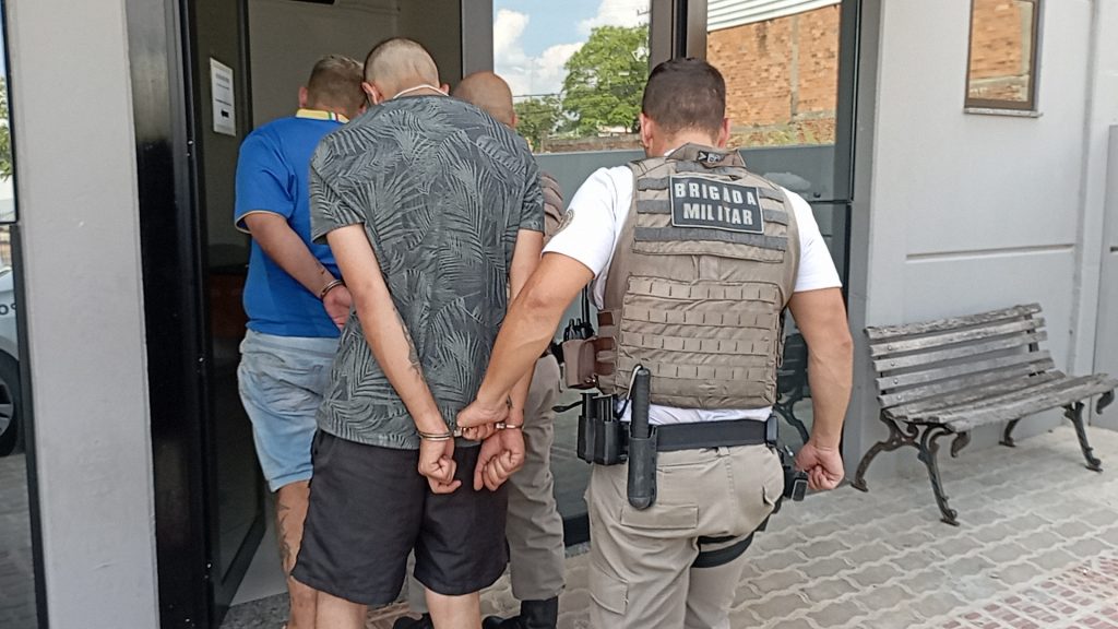 PATAMO prende dois traficantes e apreende grande quantidade de drogas na Planaltina