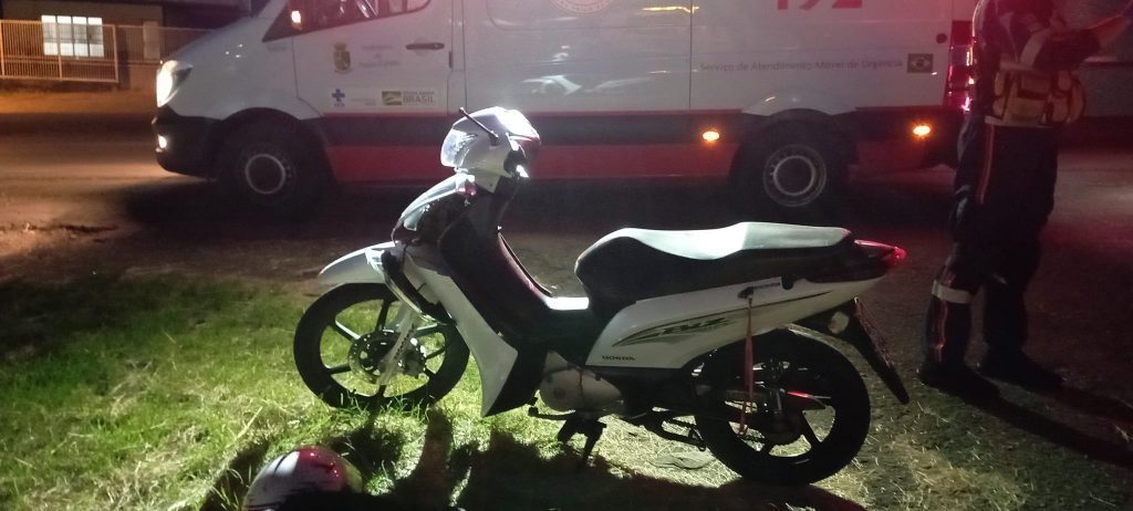 Colisão entre moto e caminhão é registrada na ERS-324 em Passo Fundo