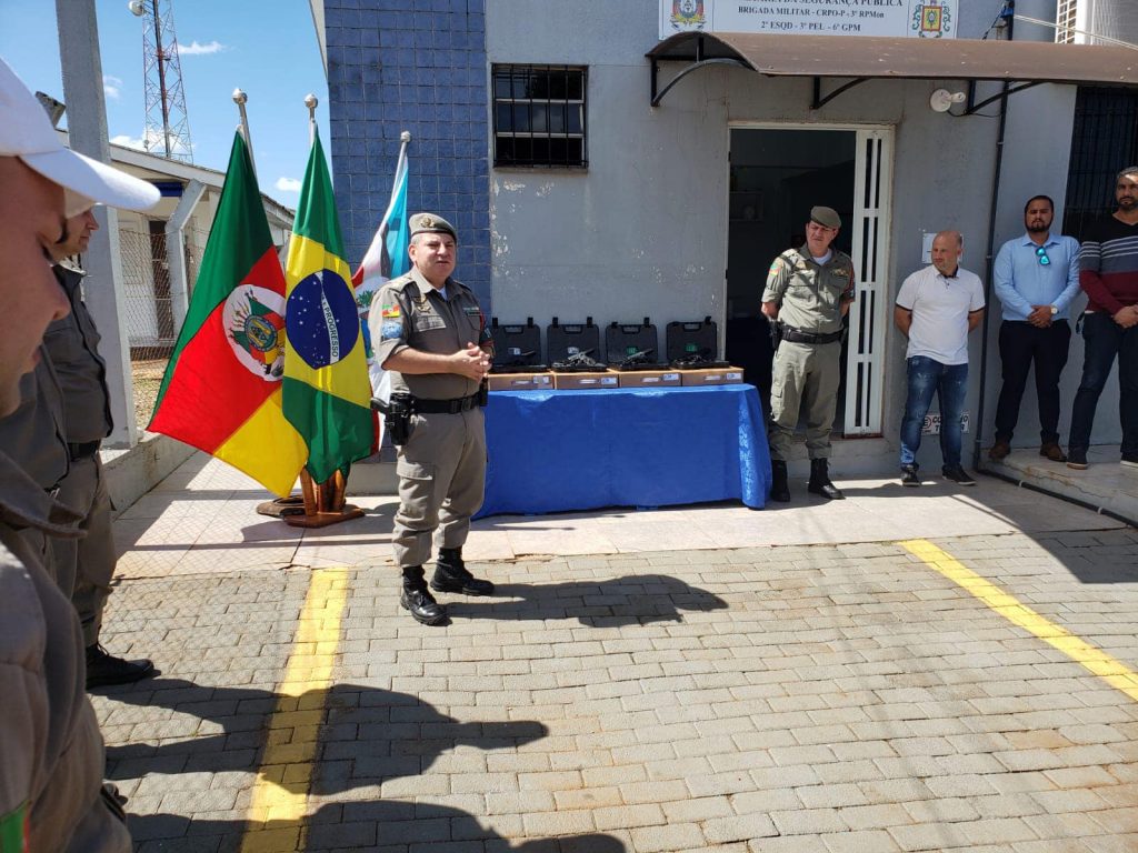 Brigada Militar de Coxilha recebe novas pistolas Taurus TS9