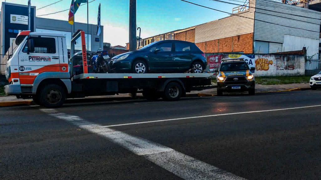 Dois indivíduos de organização criminosa são presos pelo 3º BPChoque em Passo Fundo