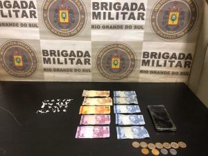 3º BPChoque prende dois indivíduos por tráfico de drogas na Donária