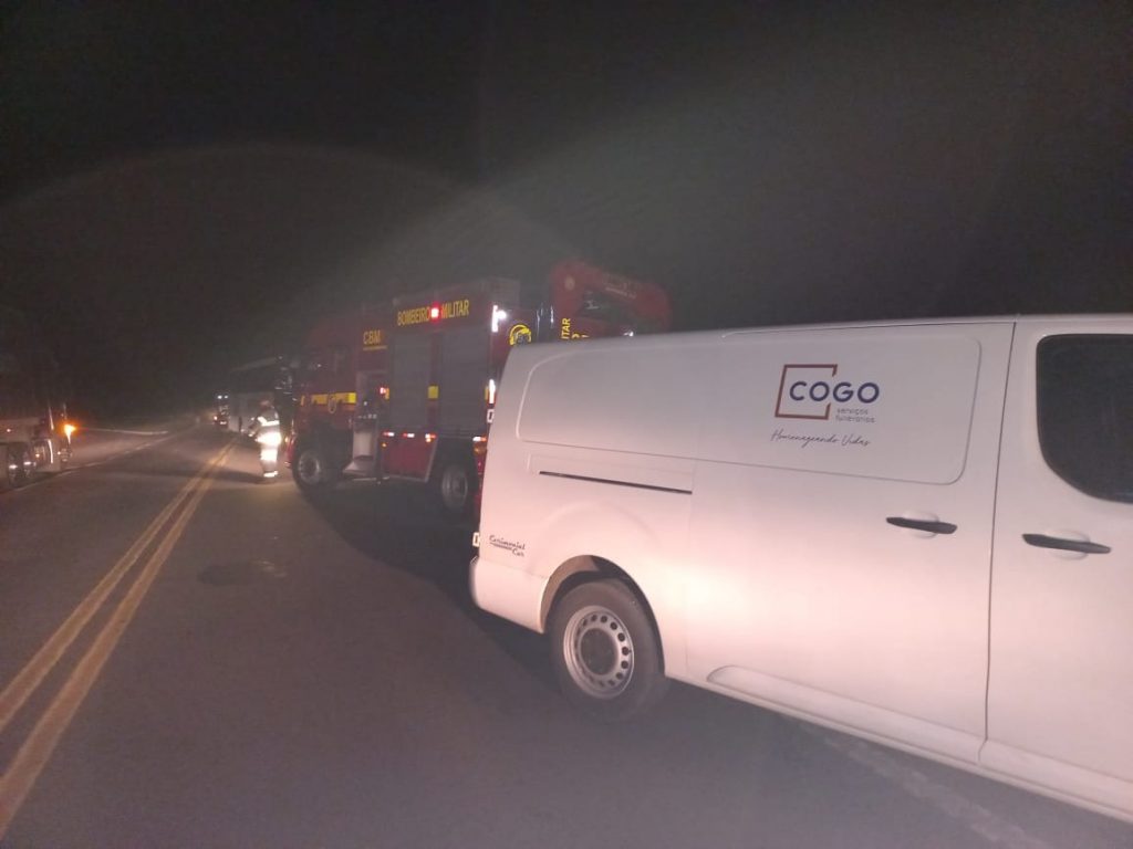 Colisão entre carro e ônibus deixa uma vítima fatal na BR-285 em Passo Fundo