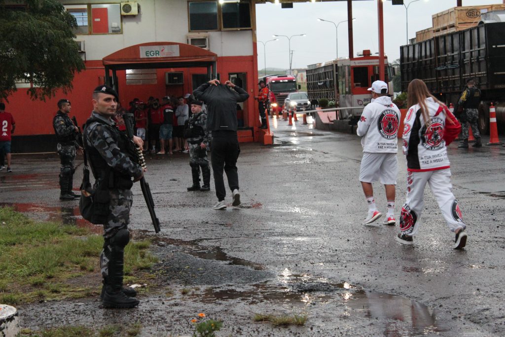 3° Batalhão de Polícia de Choque realiza ação preventiva na semifinal do Campeonato Gaúcho