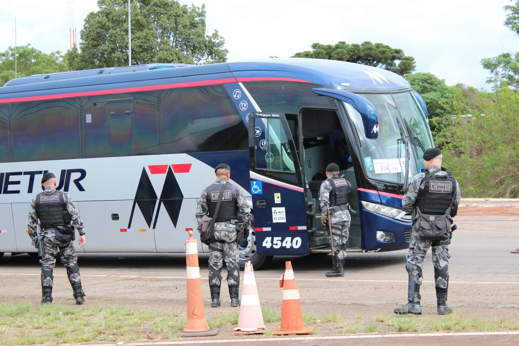 3° BPCHOQUE REALIZA AÇÕES PREVENTIVAS PARA GARANTIR A SEGURANÇA DE TORCEDORES NA FINAL DO CAMPEONATO GAÚCHO 2022