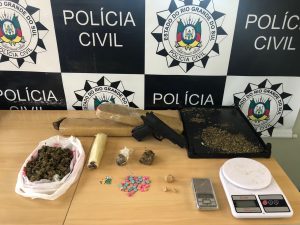 2° Delegacia de Polícia prende traficante com grande quantidade de drogas no Centro de PF