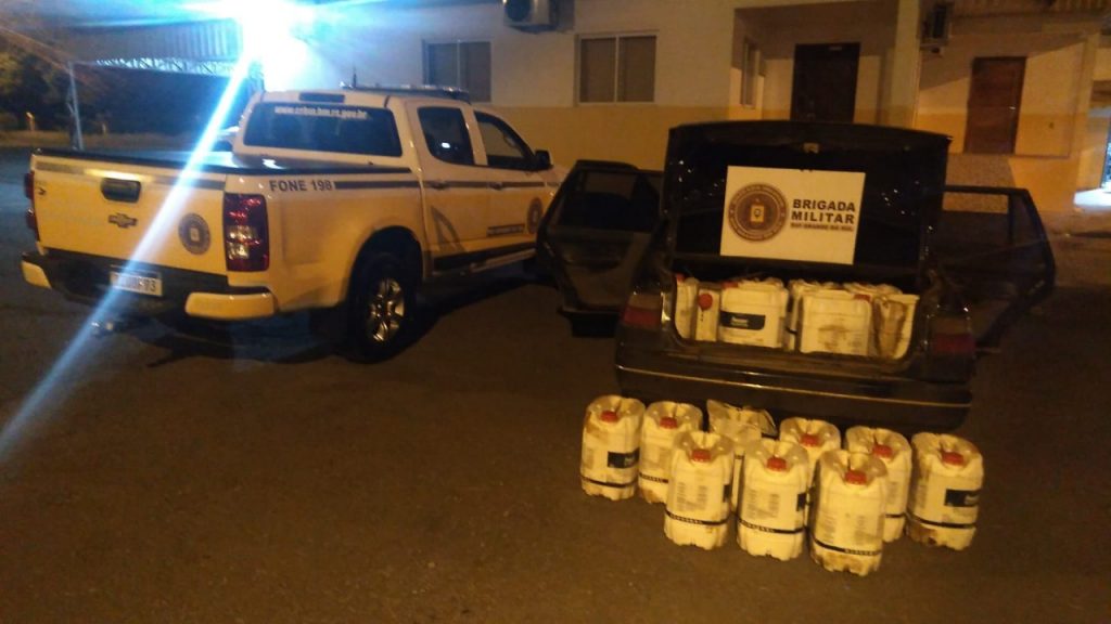 1º BRBM prende homem que trazia agrotóxico contrabandeados da Argentina