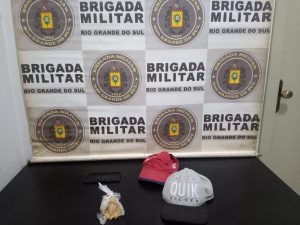 BM apreende adolescente por tráfico de drogas, na São Luiz Gonzaga