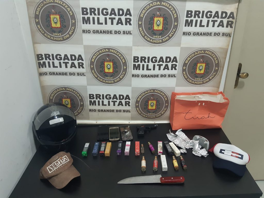 Mulher leva facada ao ser assaltada no Centro de Passo Fundo