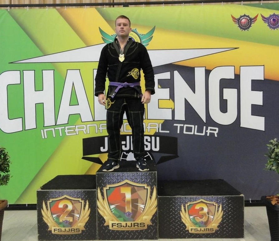 Soldado do 3°RPMon participa de Competição de Jiu-Jitsu em Bento Gonçalves