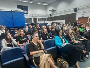 Seminário Mulheres na Política discute maior participação feminina no processo eleitoral