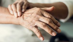 Dia Mundial da Conscientização do Parkinson: tratamentos para doença evoluíram nos últimos anos