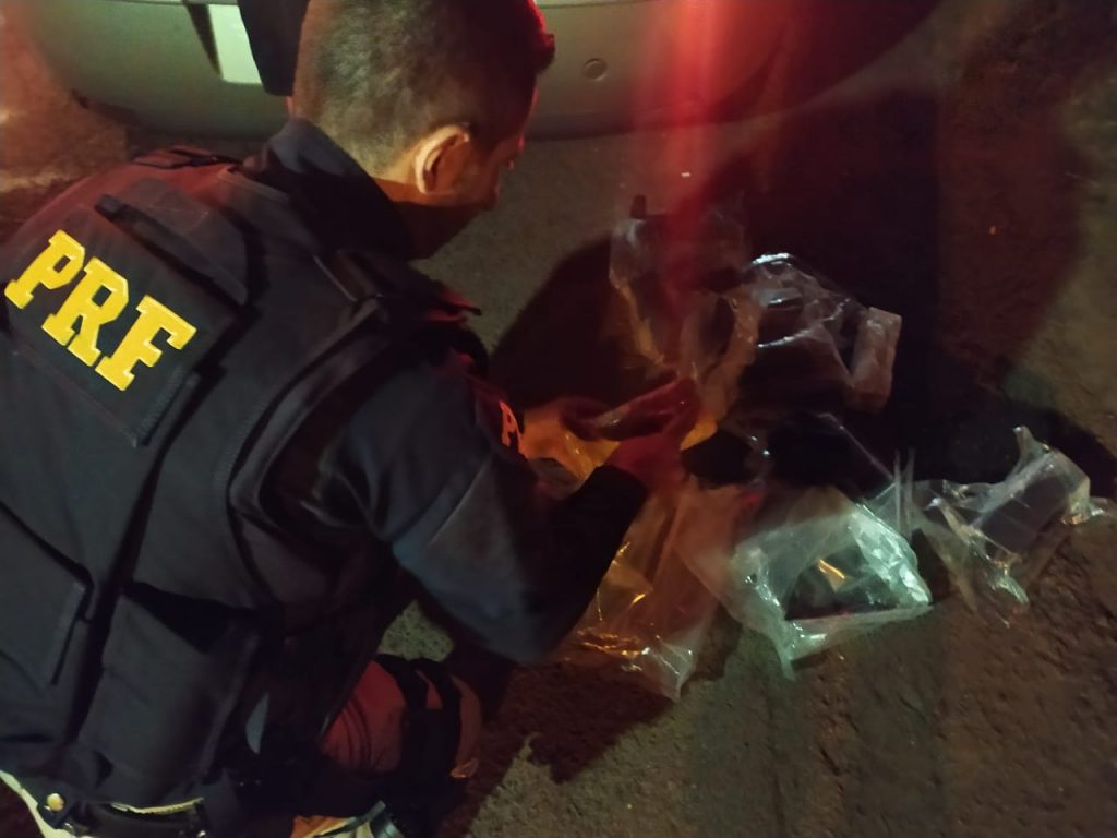Traficante de Passo Fundo é preso com mais de R$1 milhão em drogas a caminho da cidade