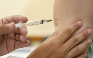 Vacinação contra a gripe segue nesta semana para 17 grupos prioritários