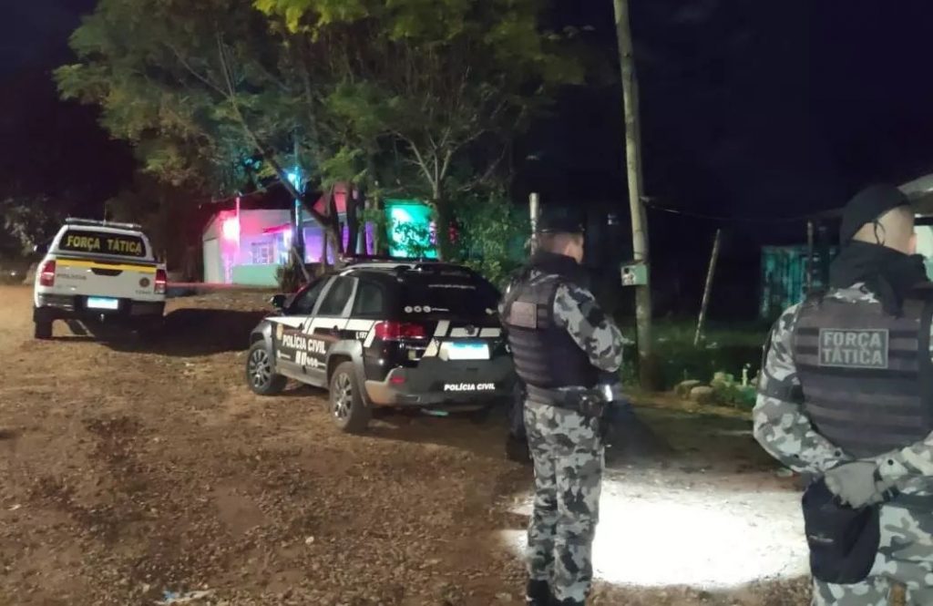 Polícia Civil realiza fiscalização em casas noturnas em Carazinho