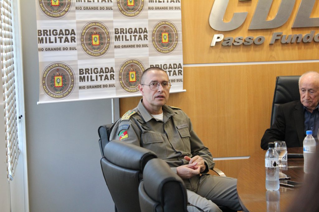 Comando da Brigada Militar se reúne na CDL Passo Fundo