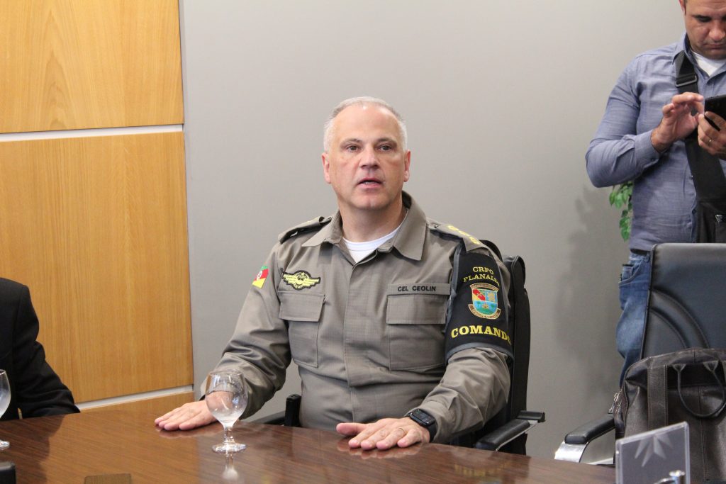 Comando da Brigada Militar se reúne na CDL Passo Fundo
