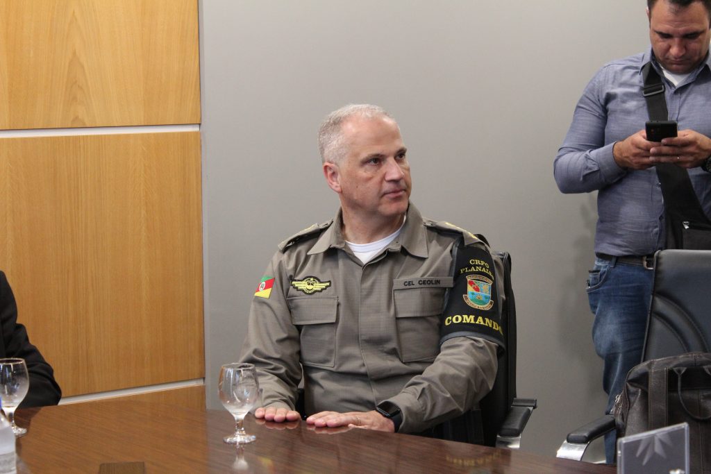 Comando da Brigada Militar se reúne na CDL Passo Fundo