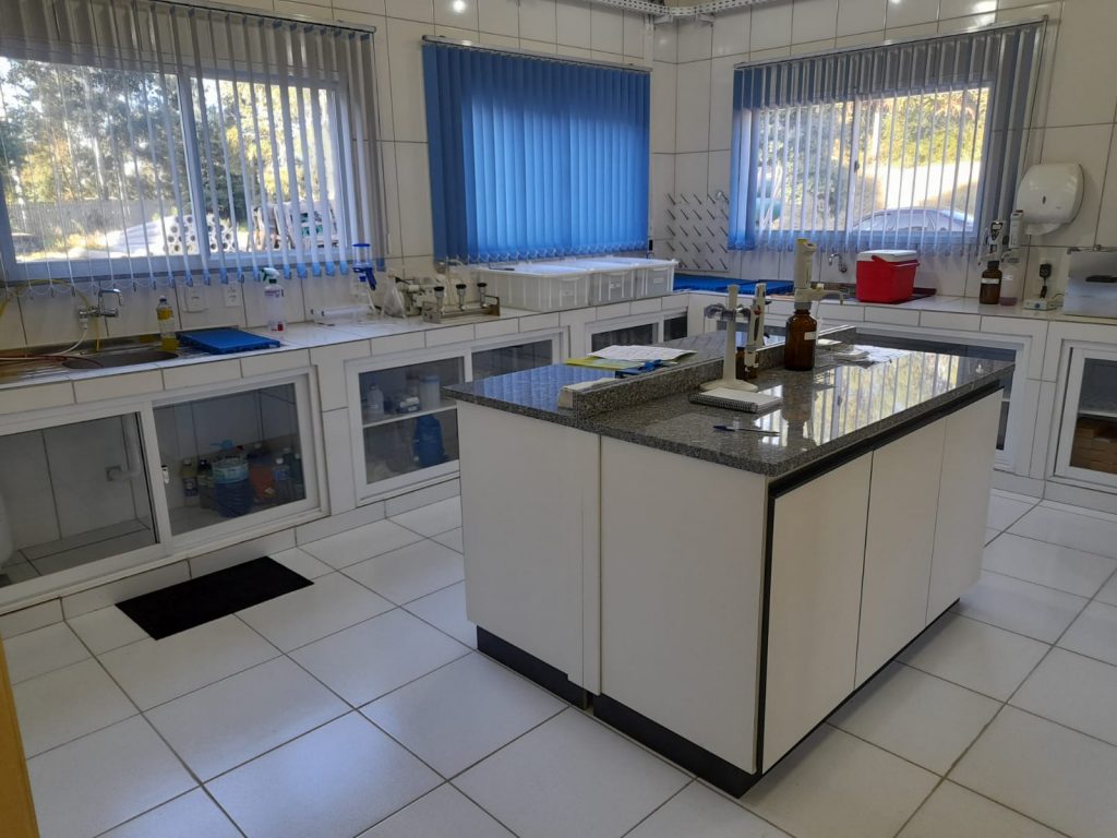 Corsan inaugura laboratório regional de análise de esgoto em Passo Fundo