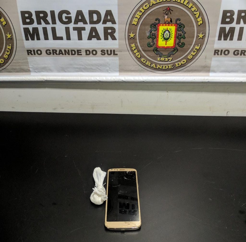 3°BPChoque prende indivíduo por tráfico de drogas na Rua Lambari